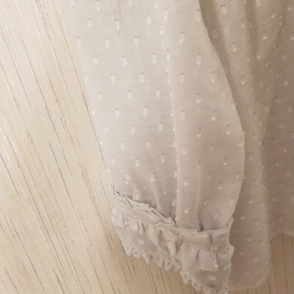 Old navy top - Picture 2 of 3